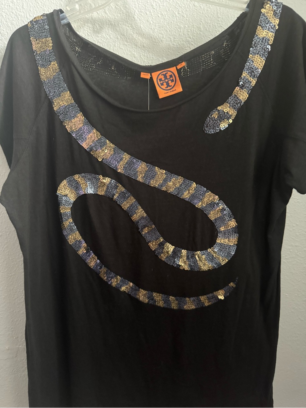 Tory Burch Black Short-Sleeve Top with  Sequin Snake XL - Picture 3 of 6